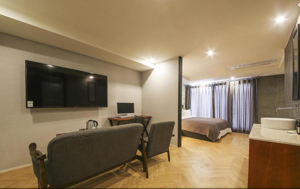 Brown Dot Hotel Gwangan Beach بوسان المظهر الخارجي الصورة